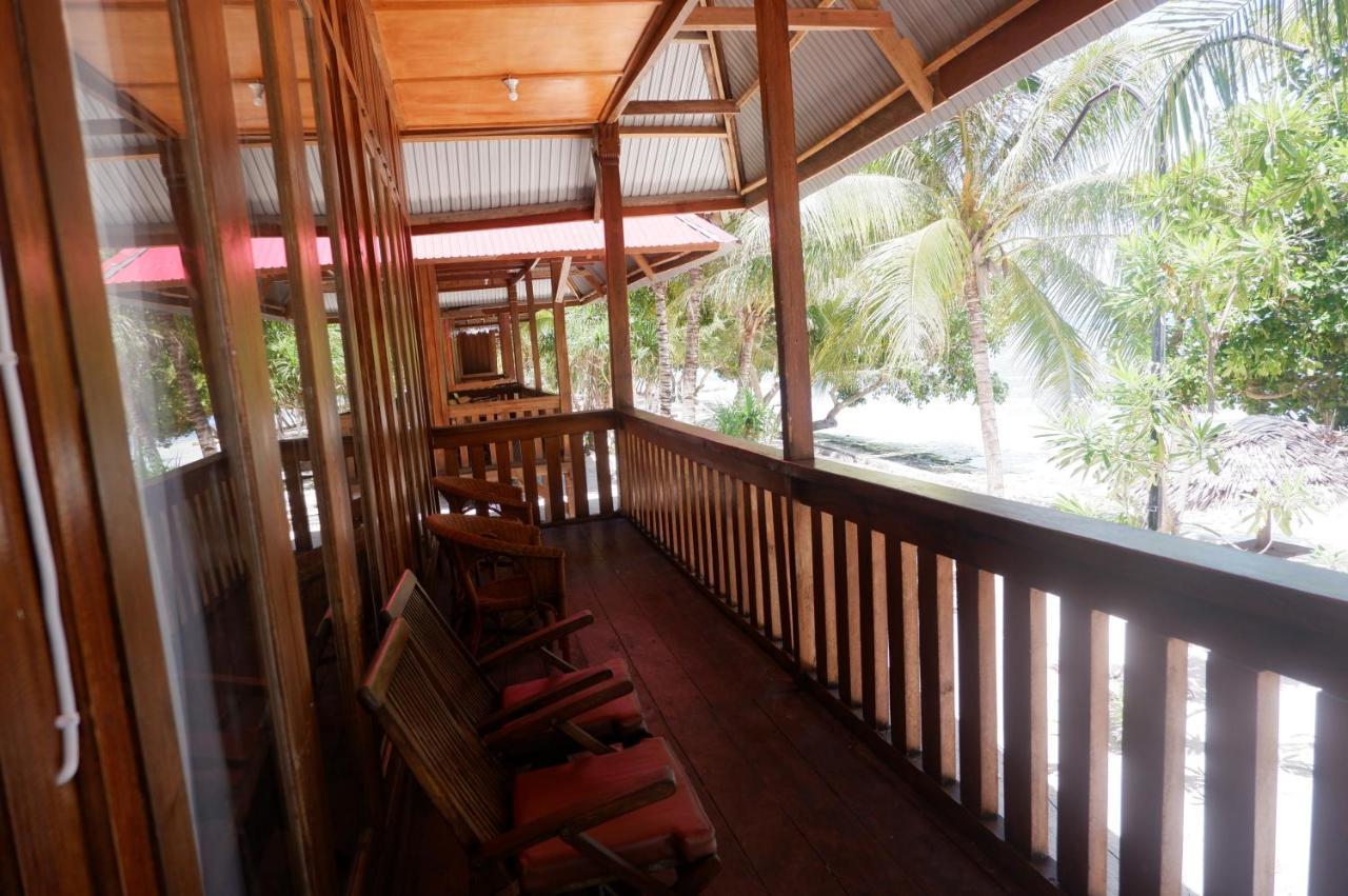 Wakatobi Patuno Diving And Beach Resort By Sahid Wanci Exterior photo